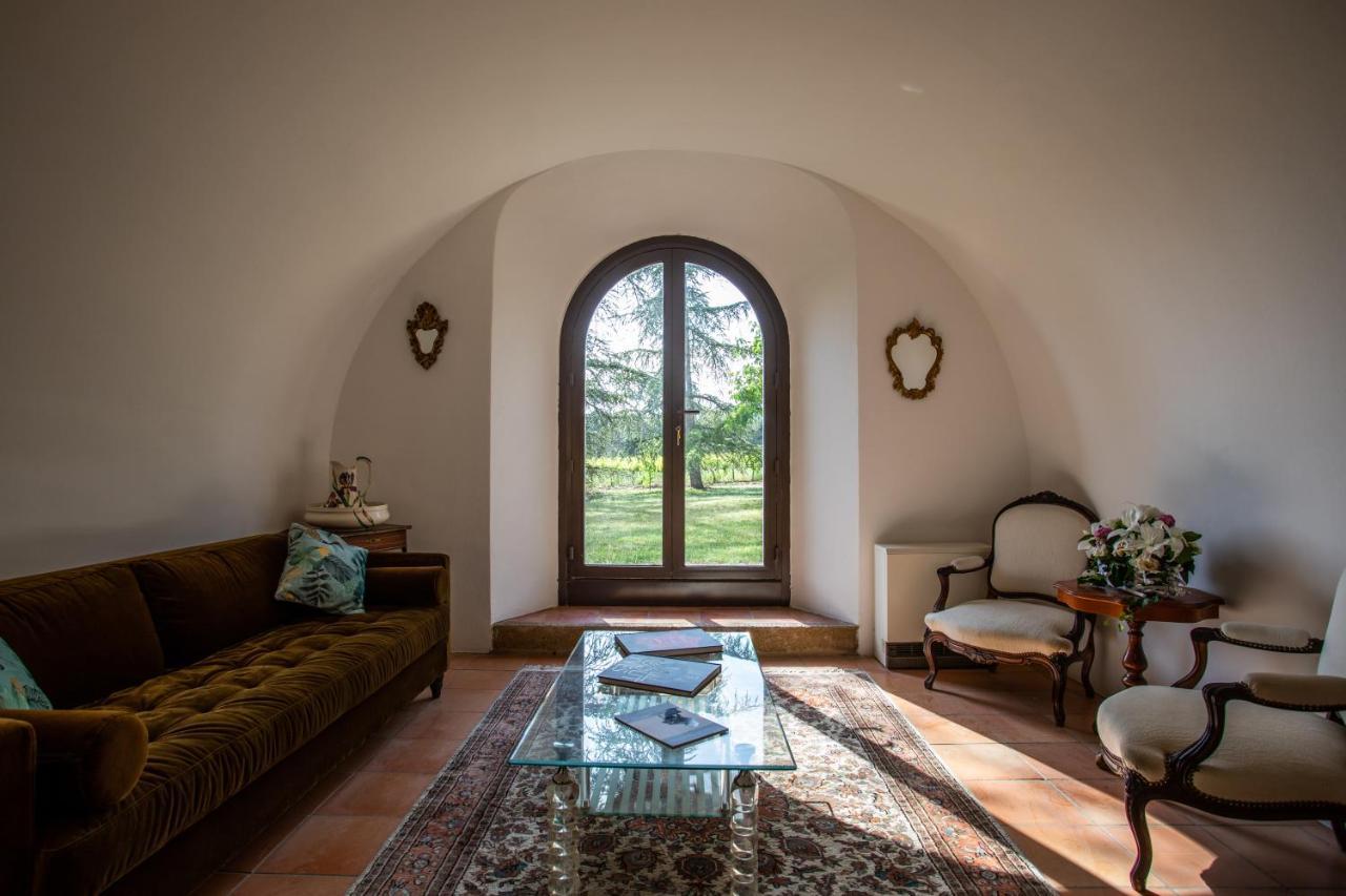 Chateau Saint-Pierre De Mejans Puyvert Экстерьер фото